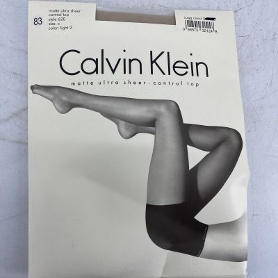 Calvin Klein Matte Ultra Sheer Control Top Pantyhose Style 620 Size C Light 2