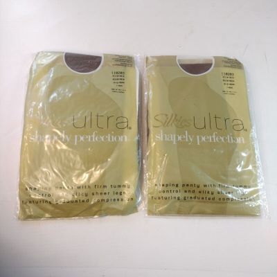 Silkies Ultra Shapely Perfection Medium Beige Firm Control #110202 Lot (2)