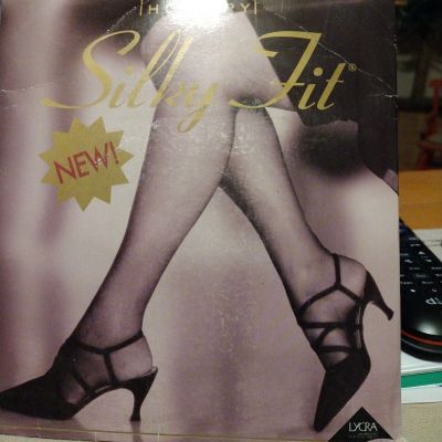 SILKY FIT Fuller Figure Control PANTYHOSE NAVY QUEEN 2X