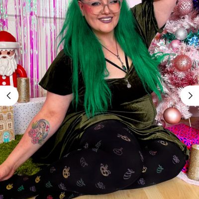 Snag Tights 2X 3X Deck the Halls Christmas Glitter Opaque Plus Tights NWT