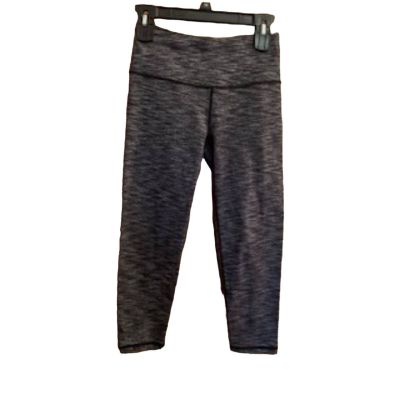 Victoria Sport Capri Legging Small Gray Women's