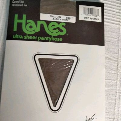 VTG HANES Ultra Sheer Pantyhose Reinforced Toe Barely There Style 709 Size C