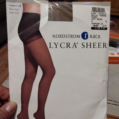 Nordstrom Rack Pantyhose Size D Soft Beige Control Top Sheer Toe