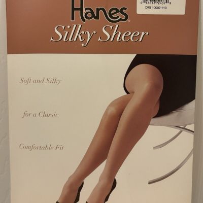 Hanes Silky Sheer Non Control Top Reinforced Toe Gentle Brown Pantyhose Sz CD