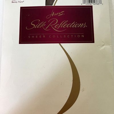 VTG. Hanes Silk Reflections Sheer Collection, Style 718 Size AB  Barely There