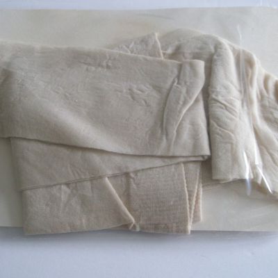 4 Stockings Panty Hose JC Penney Worthington Isotoner Sheer Caress Linen Bone