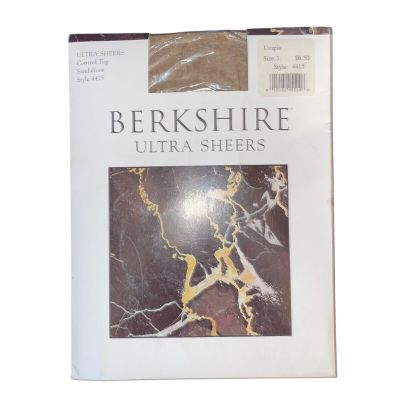 Berkshire Ultra Sheers Pantyhose Sandalfoot Style 4415 Control Top Size 3 Utopia