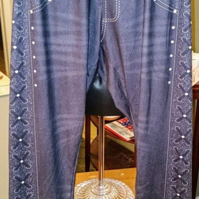 Women's Pants, Capri Jeggings Style, Blue White Print, Size 6/8