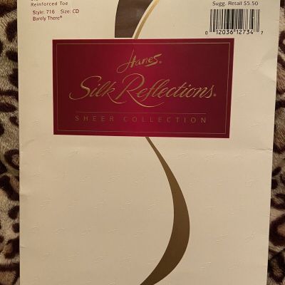 Hanes Silk Reflections 1996 Silky Sheer Style 716 Size CD Barely There New