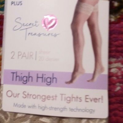 NEW NWT Secret Treasures PLUS Thigh High 2 pair stockings lace top Beige sexy