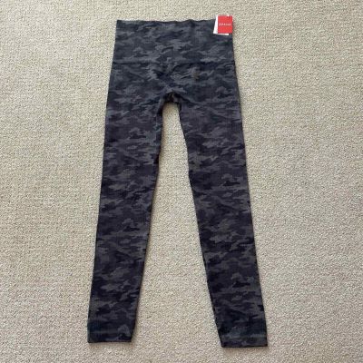 Spanx Mid Rise Leggings Look At Me Now Gray Camo Women’s Sz 1X Stretch 28.5” In