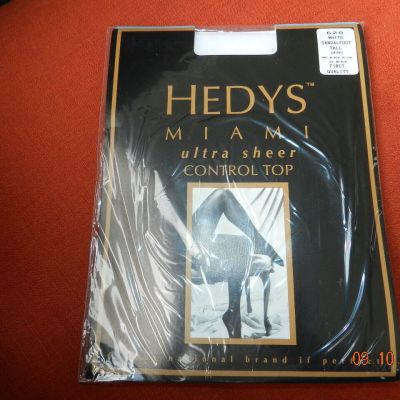 Hedys of Miami Ultra Sheer Control Top Pantyhose Sz Tall White Color sandalfoot