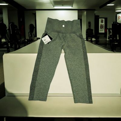 SENITA ATHLETICS Women's Green Ribbed WORKOUT Shakti Pants Capri CROPPED Large