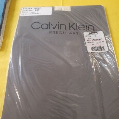 Calvin Klein 630 Silken Sheer Control Top Tights Pantyhose Size D Nude New NIP