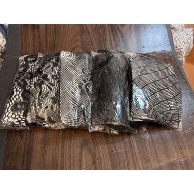 NWOT 5 PAIRS OF  WOMEN'S BLACK FISHNET  TIGHTS - ONE SIZE