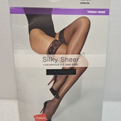 Hanes Solutions Women's Silky Sheer Thigh Highs-Black Size Small - 95-135 lbs
