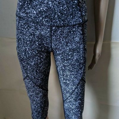 Lululemon, Capri High Rise Leggings Size 4 XS, Sheer/Pockets Color Black/White