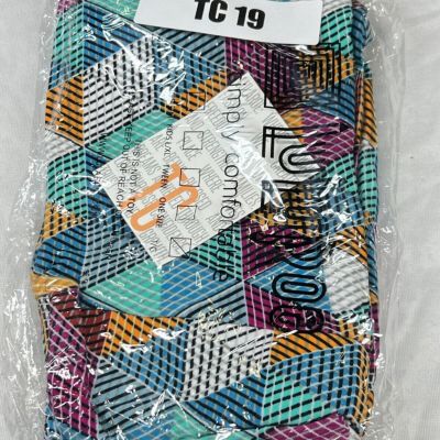 Pair of LuLaRoe Tall and Curvy Buttery Soft Workout Yoga Leggings TC 19