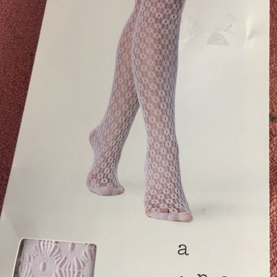 A New Day Nylon Medium To Large White Floral Design New 150 To 180 Pounds New