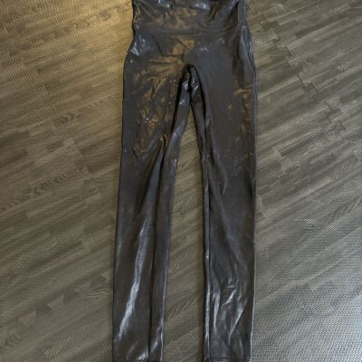 SPANX Leggings Pants Womens Size Medium Black Faux Leather