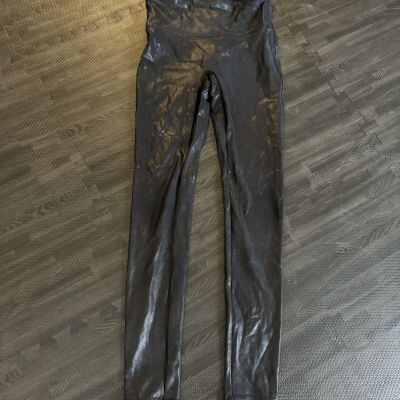 SPANX Leggings Pants Womens Size Medium Black Faux Leather