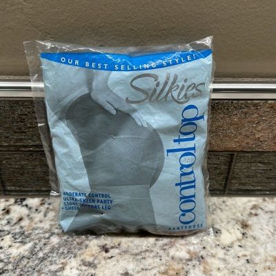 Silkies Control Top Pantyhose Small nude 070101 Made in USA Nylons