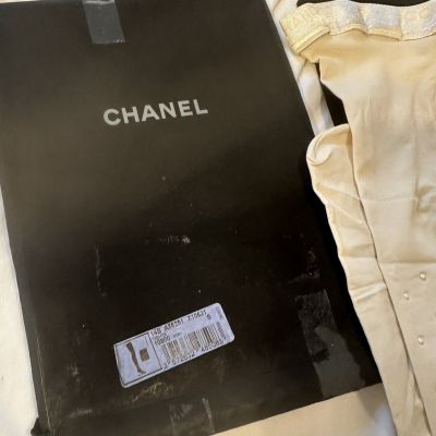 CHANEL IVORY PEARLS TIGHTS RUNWAY STOCKINGS PANTYHOSE TIGHTS