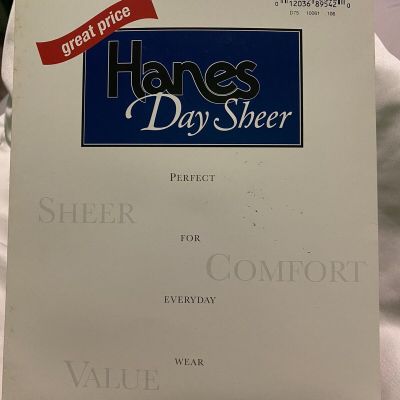 Hanes Day Sheer Hosiery Little Color Size AB Control Top Sandalfoot
