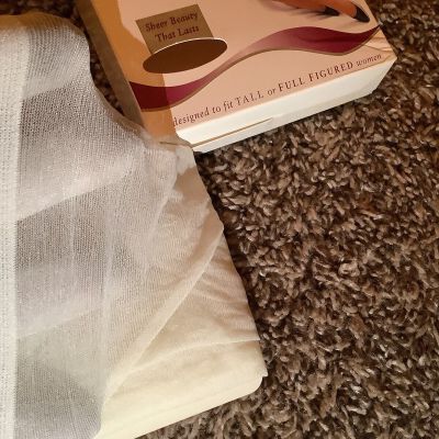 Just My Size by Leggs lasting sheer pantyhose, color ivory, size: 2X