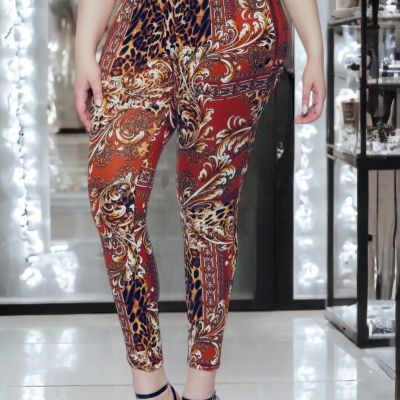 Women’s Leggings Multicolor Status Chain Print High Waisted Ruched Sides Size M