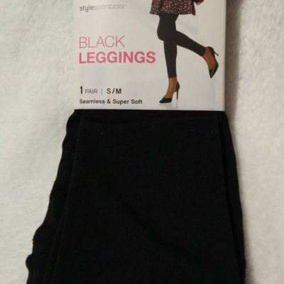 Style Essentials Black Leggings *NIP* Black Size S/M Seamless