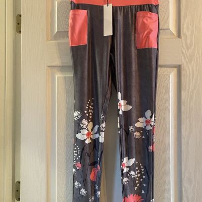 NWT Lily by Firmiana Floral Leggings Size S/M*