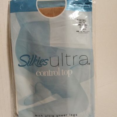 Vintage Silkies Ultra Control Top Pantyhose Size Large Nude (Natural)