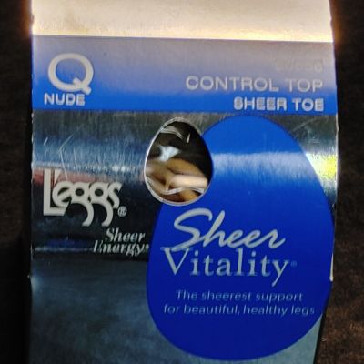 LEGGS Sheer Vitality Support Pantyhose Queen Nude Sheer Toe Control Top #90656