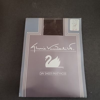 Vintage Gloria Vanderbilt Day Sheer Pantyhose Coffee Size  C 1980's USA