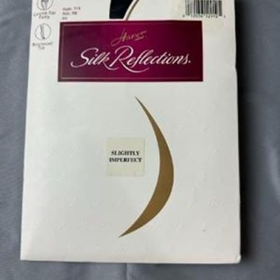 Hanes Silk Reflections Sheer Control Top Panty Hose Jet Size AB NEW ssc