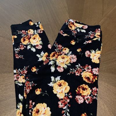 Lularoe Leggings One Size Black Floral Soft Stretchy Comfort Style