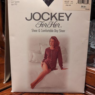 Jockey For Her Control Top Pantyhose Off Black  Medium-Tall Up To 6' 2