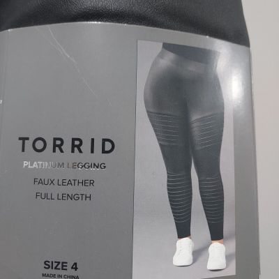 BNWT Torrid Plus Size 4 Black Moto Faux Leather Platinum Leggings New