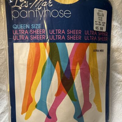 Lis-Mar Ultra Sheer Nylon Pantyhose Yellow Queen Size USA NEW Vintage Fairy Kei