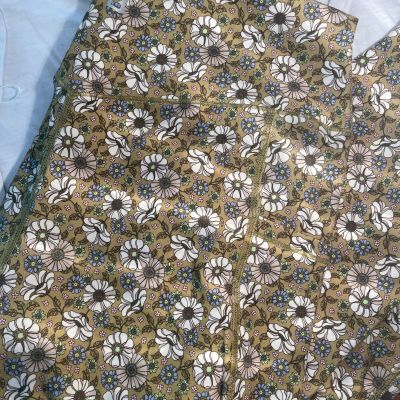 Buffbunny Floral 70s Style Green Floral Leggings w/pockets Size Large +Free M T