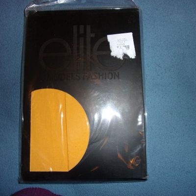 Elite Models Fashion Capri Tights Size 2 New in Package Bright Yellow MSRP $20