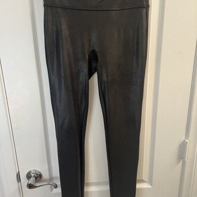Spanx Womens Faux Leather Leggings Size Large Black Shimmery Shiny Stretch