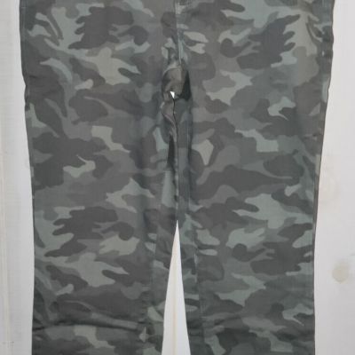 NEW WOMENS style & co. 5 POCKET GREEN CAMOUFLAGE 