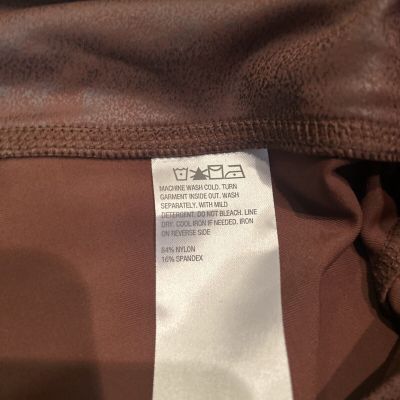 NWOT All Worthy Hunter McGrady Ultimate Faux Leather Legging Chocolate Size L