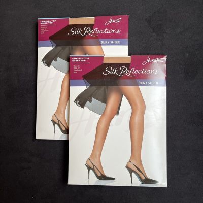 (2) Hanes Silk Reflections Silky Sheer Hosiery Control Top LITTLE COLOR Size EF