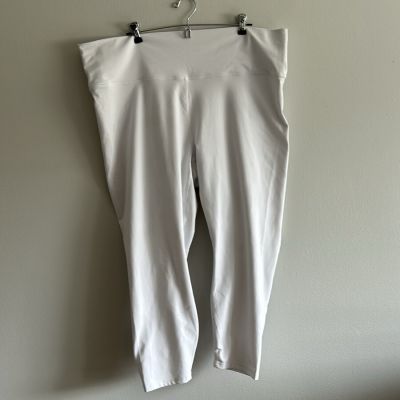 Fabeltics Women’s White Atheltic Andkle Cropped   Sz XXL