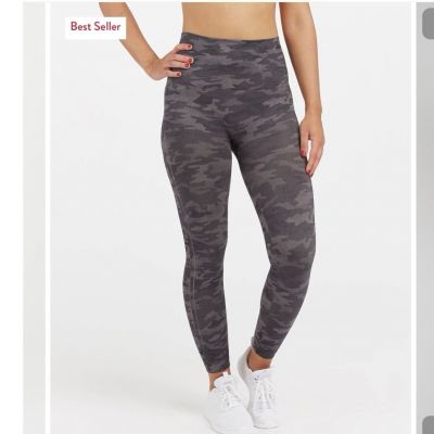 Spanx Womens Leggings Medium Camo Camouflage Ankle Crop Seamless Workout