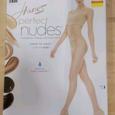 947X20 Hanes PN0003 Perfect Nudes Pantyhose 5/6X True Black