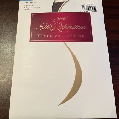 Hanes Silk Reflections Sheer Collection Control Top Pantyhose